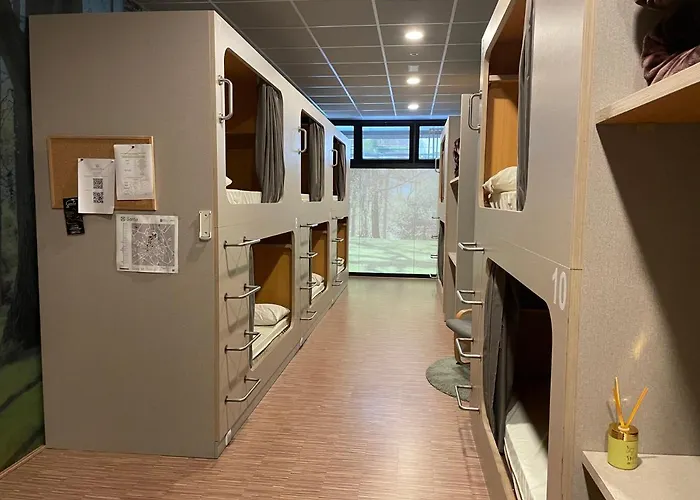 Kapslový hotel Andaina 2*