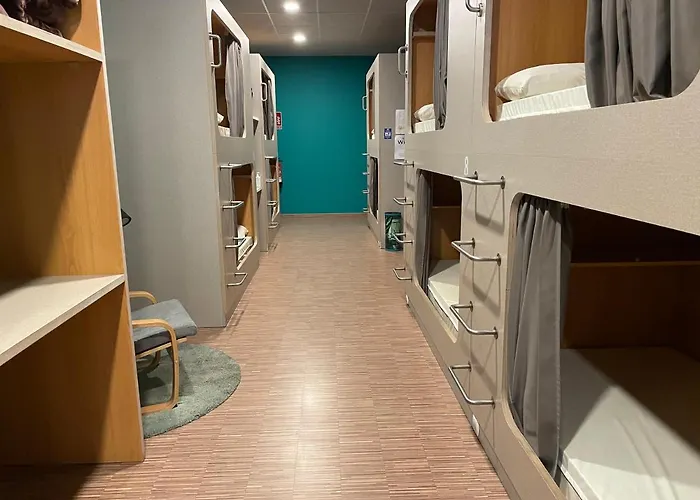 Andaina Kapslový hotel 2*